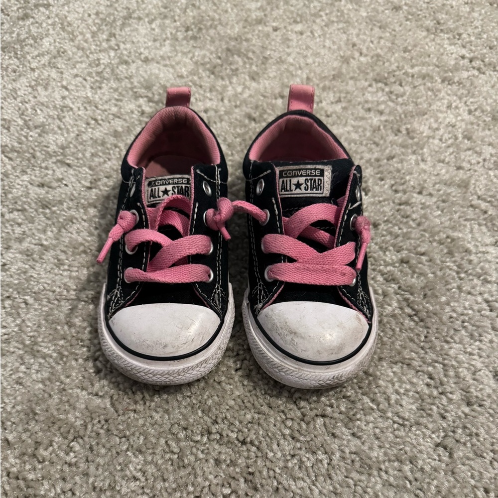 Converse Kids' Sneakers in Black and Pink